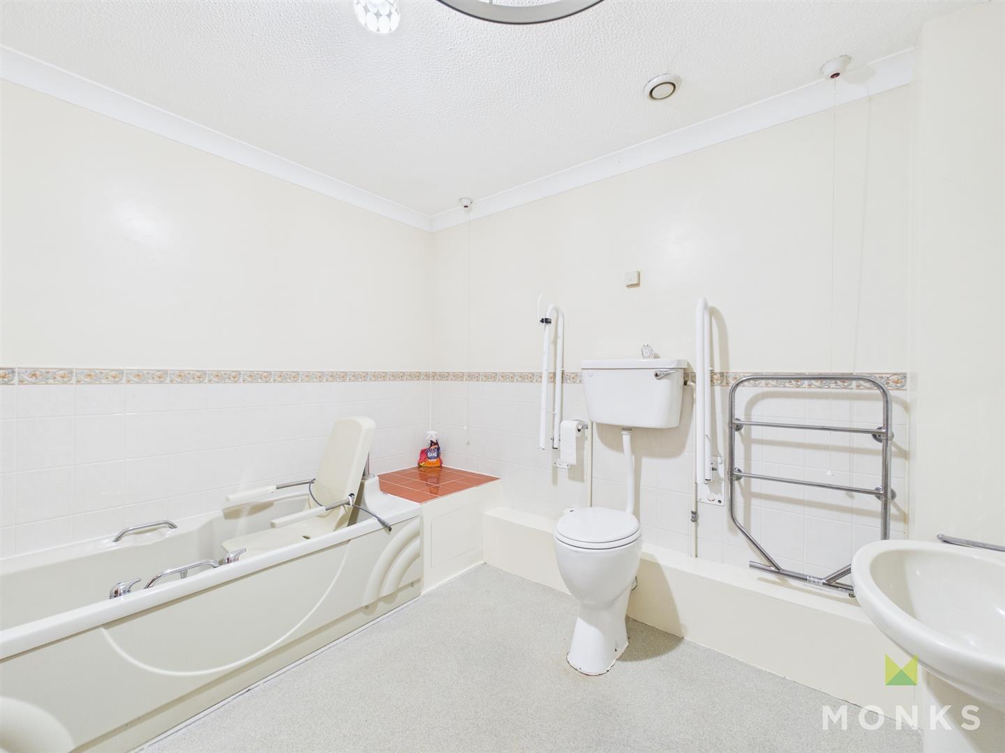 17 Meadowbrook Court Twmpath Lane, Oswestry, SY10 7HD For Sale